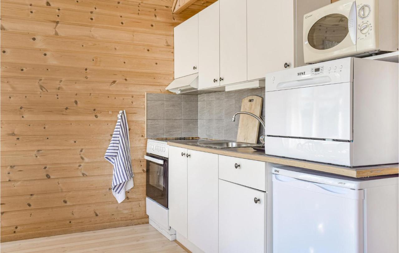Amazing Home In Vallavik With House Sea View Vangsbygd Exterior photo