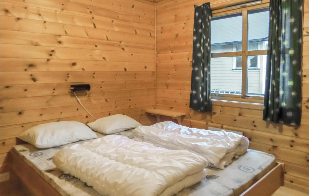 Amazing Home In Vallavik With House Sea View Vangsbygd Exterior photo
